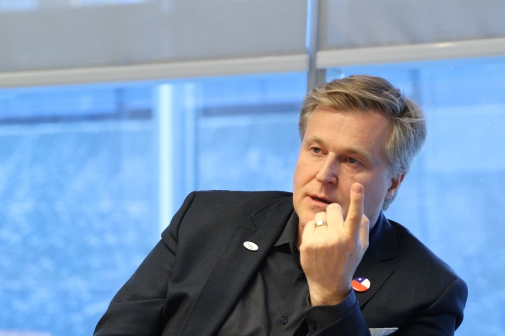 DFinanciero's tweet card. A días de la realización de la Enade 2025, a la que están invitados todos los candidatos presidenciales, el presidente de Icare entra en la coyuntura y entrega sus definiciones frente a la rebaja del...