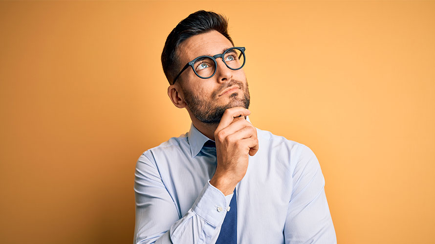 bubbles_trans's tweet card. Explore how idioms impact multilingual corporate communication and discover strategies to ensure clarity and cultural sensitivity across global teams