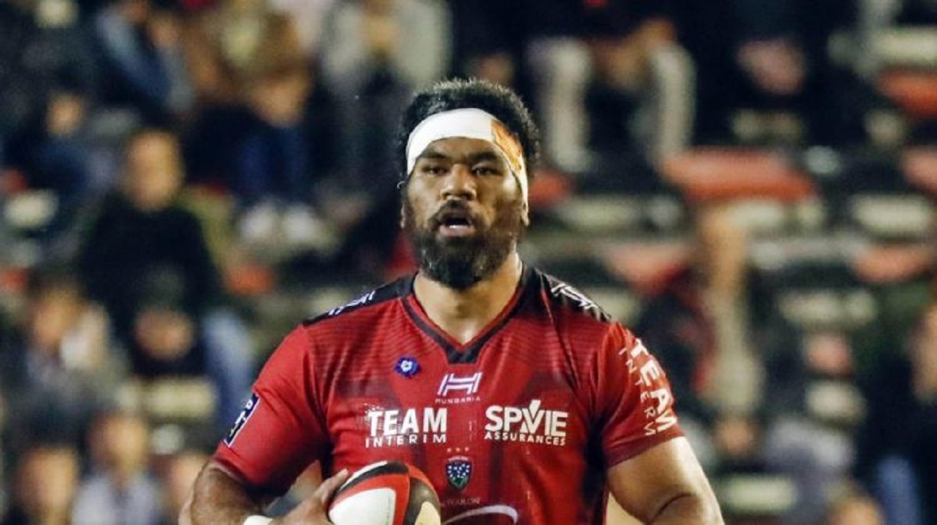 Blog_RCT's tweet card. Arrivé discrètement à Toulon en 2018 comme joueur additionnel, Brian Alainu'uese s’est imposé au fil des saisons comme l’un des cadres du club. Avec ses 2,02 m et ses 132 kg, le deuxième ligne ne...