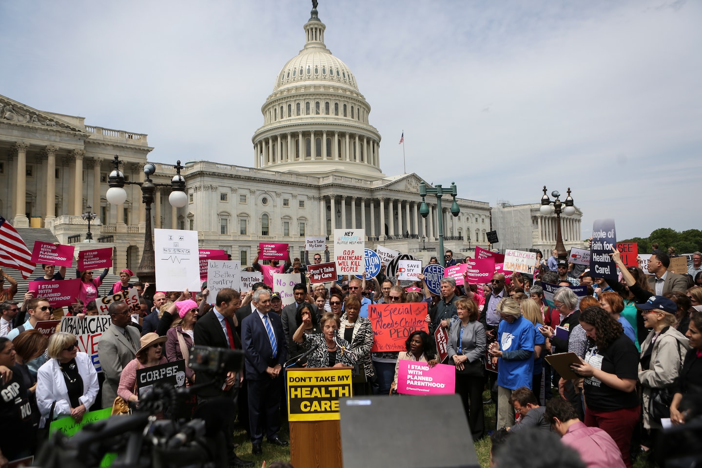 tarduini's tweet card. Policymakers can a) either shore up the ACA or b) give the resources needed to do so to the wealthy in the form of tax cuts. Team Trump chooses “b."