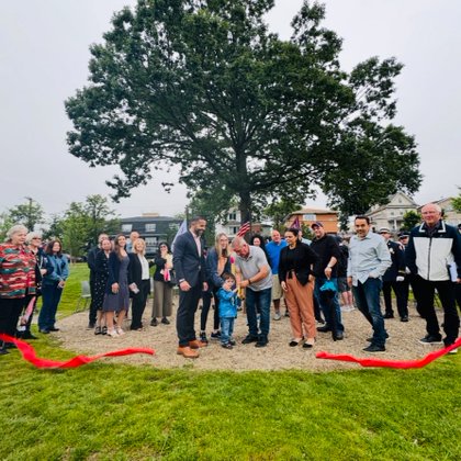 Tweet card summary image