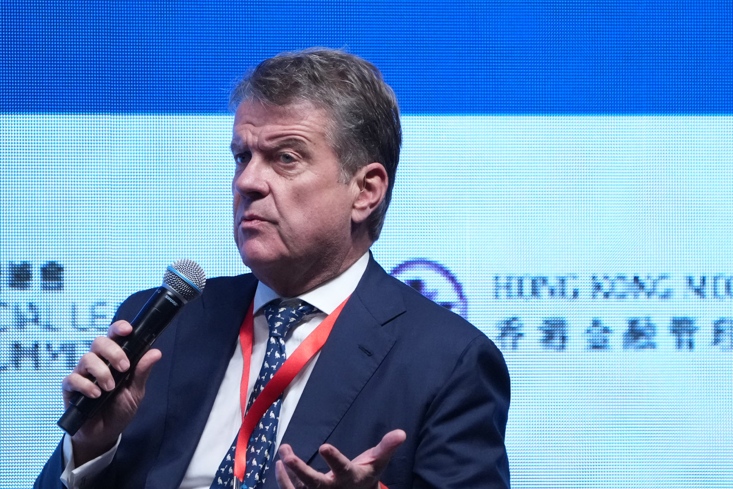 matrbk's tweet card. UBS Group AG's chairman warned against looming risks in the US insurance industry, citing weak and complex regulations amid an unprecedented boom in