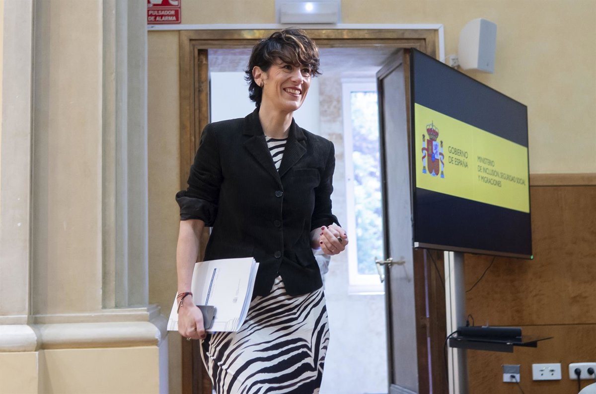 europapress's tweet card.    El Gobierno otorgó 8.129 permisos de residencia a víctimas de violencia de género o sexual...