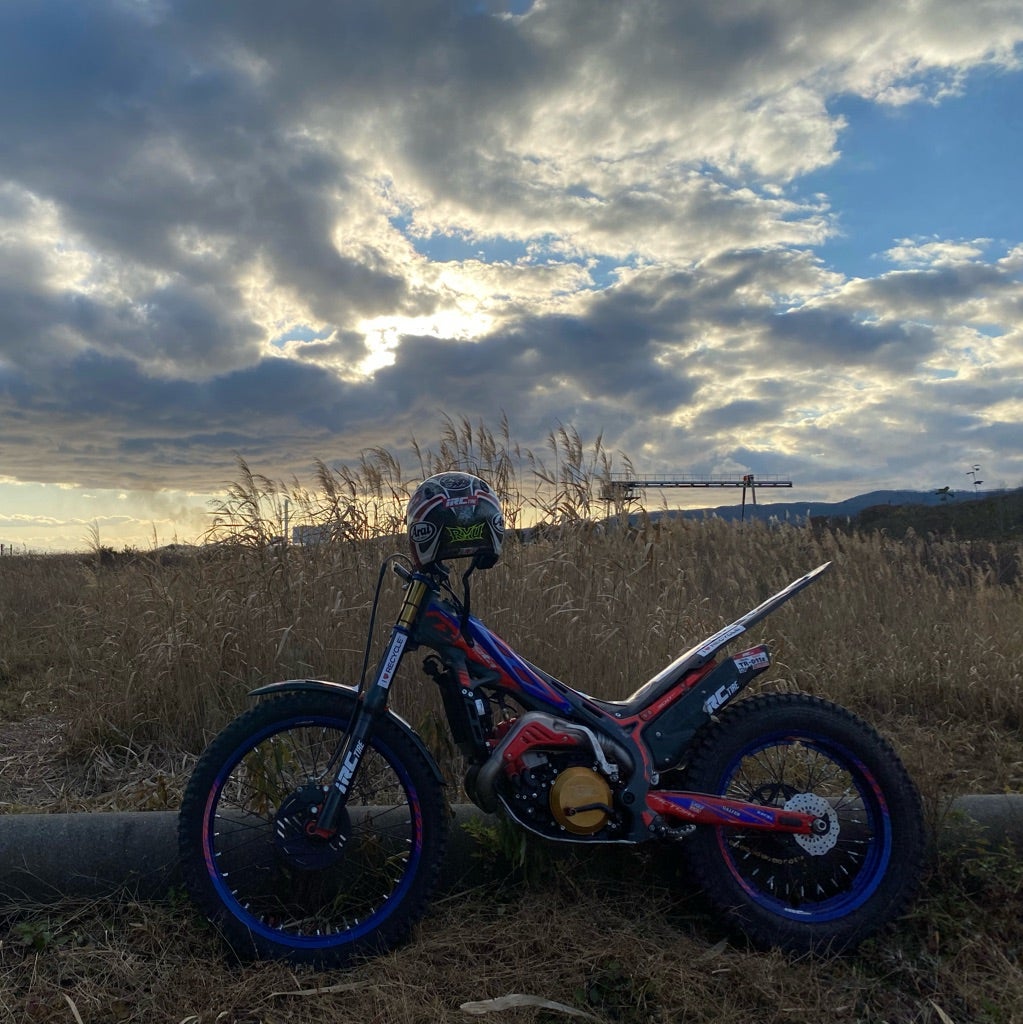 ryuhworld's tweet card. こんばんは😊湯浅大会が終わり、ホームコースでは雪で乗ることが出来ない日々...テンションだだ下がり⤵︎⤵︎ですが。ホームコースは乗ることができないですが、南に…