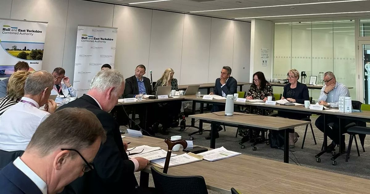 andygspence's tweet card. The Mayor confirmed 'over 700 applications' have already been submitted for the cash