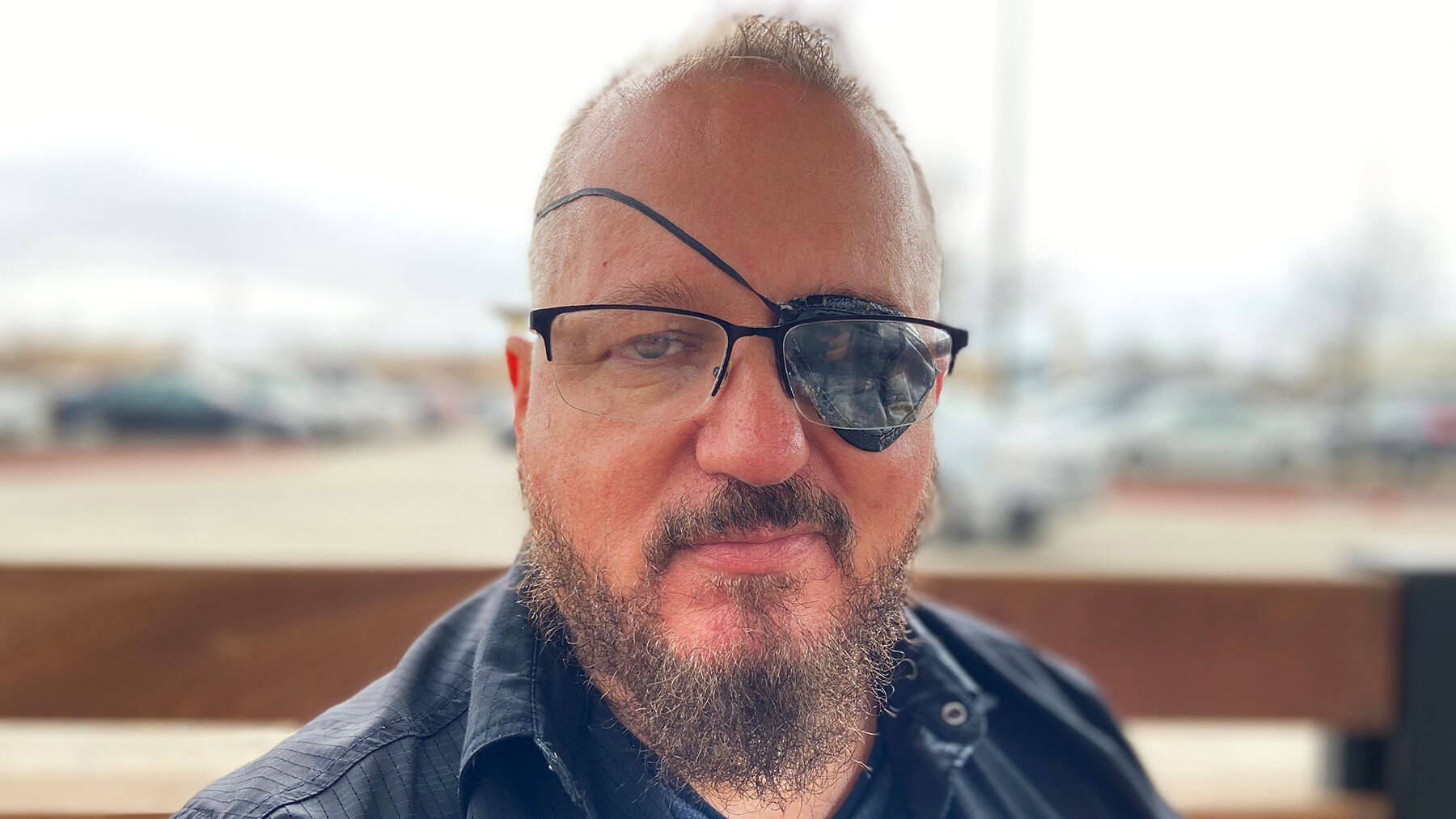 Hatewatch's tweet card. Yale Law School graduate Stewart Rhodes in 2009 founded the far-right Oath Keepers, a fiercely antigovernment, militaristic group that claims more than 30,000 law enforcement officers, soldiers and...