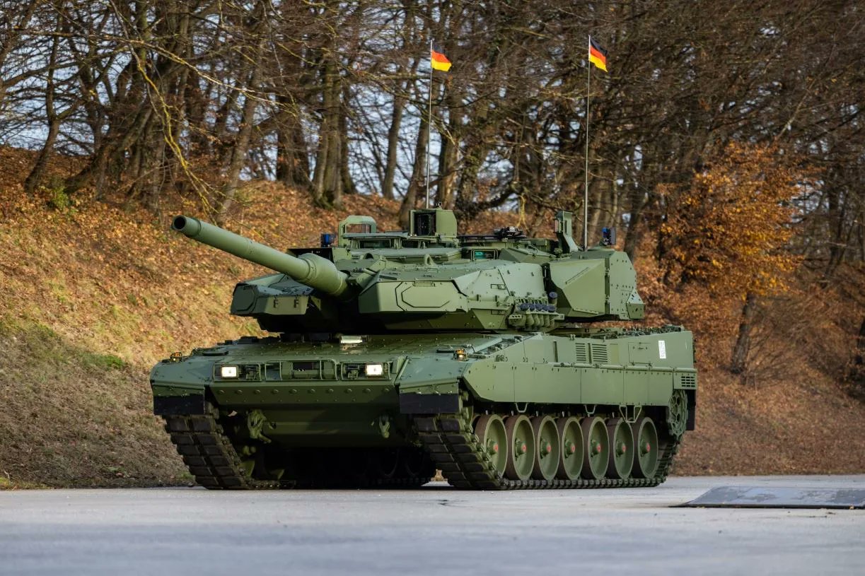 Zonamilitar1's tweet card. Germany’s Ministry of Defence has confirmed that it will submit an acquisition proposal next year to procure 75 additional Leopard 2A8 tanks for the