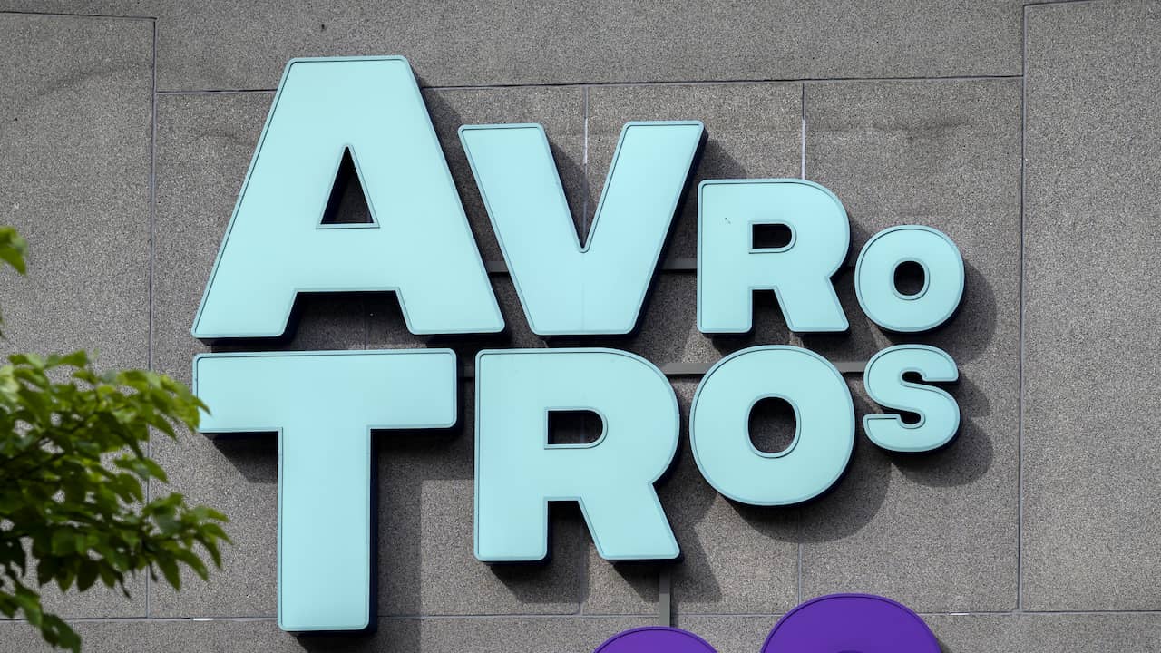 IkbenHansie's tweet card. AVROTROS stopt in 2027 met een groot aantal programma’s vanwege nieuwe bezuinigingen. Onder meer Draadstaal, Opium op Oerol en het Zondagochtend Concert verdwijnen. Ook verschillende cultuur- en...