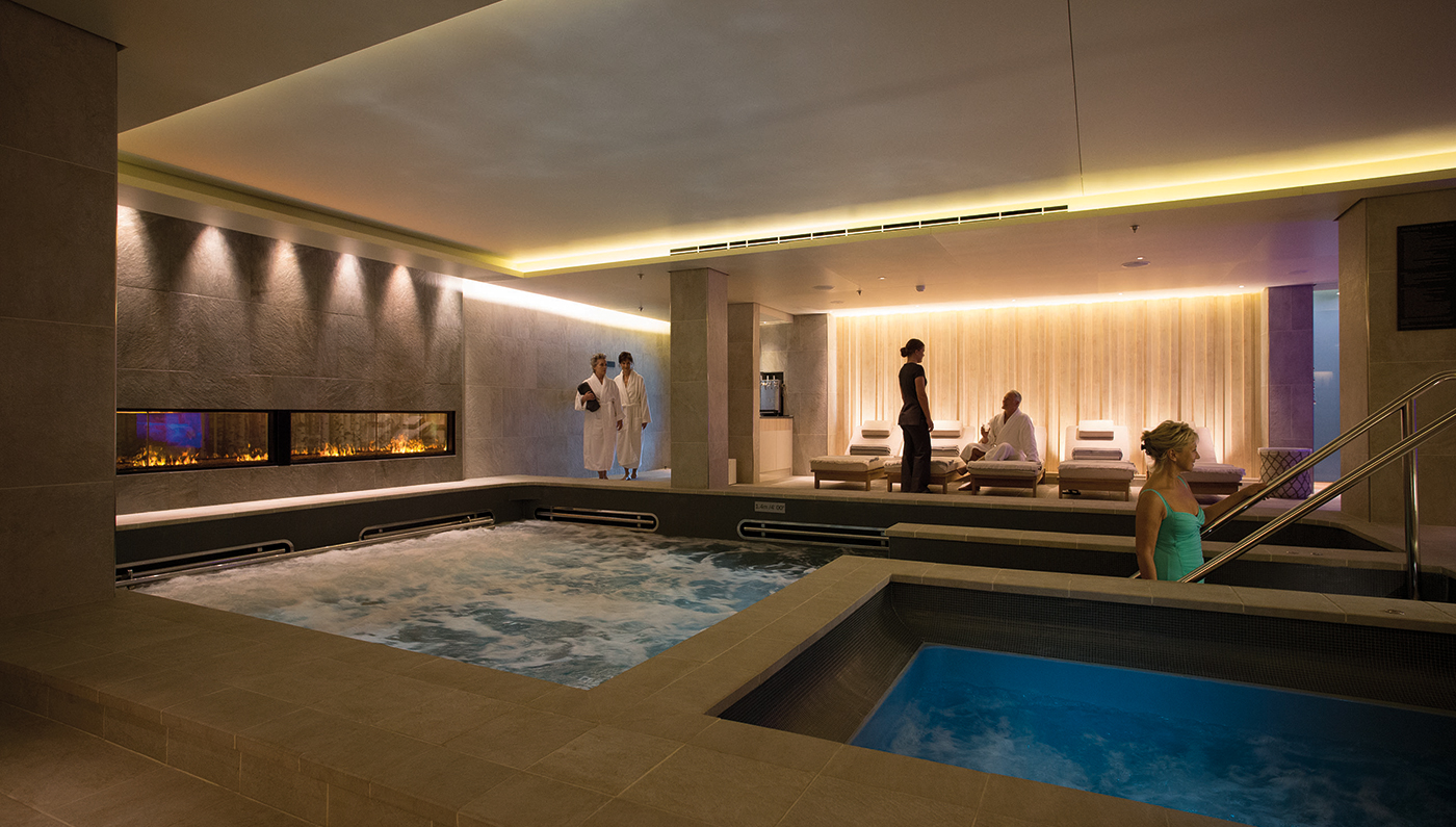 RobbReportHW's tweet card. Visit the post for more.