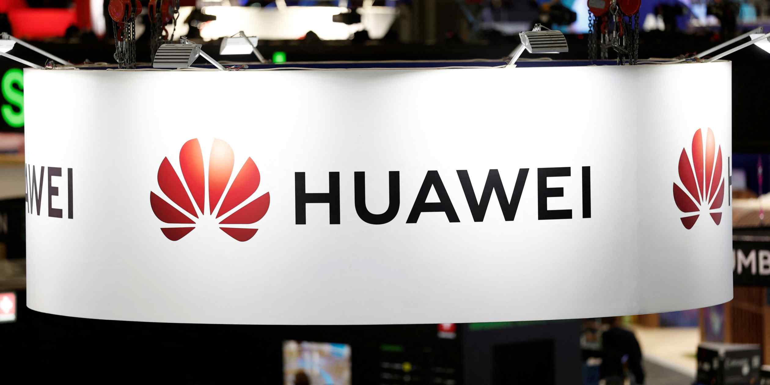 LindaGrass0's tweet card. Company touts innovative tech for its Ascend AI chips in challenge to Nvidia