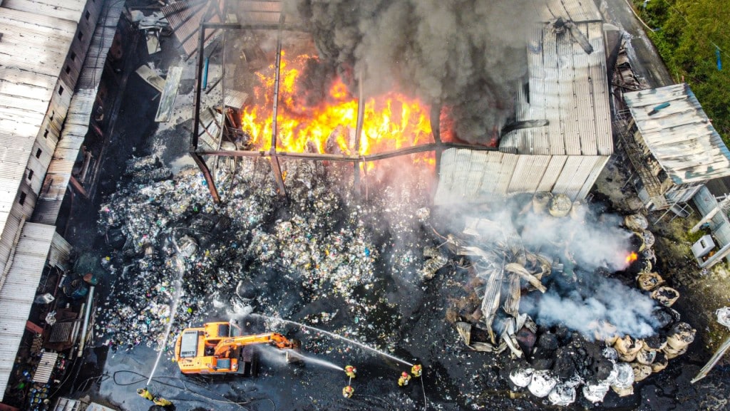 FireRover's tweet card. Addressing these challenges head-on, Ryan Fogelman, J.D./MBA, has been instrumental in bringing innovative safety solutions to the industry since joining Fire