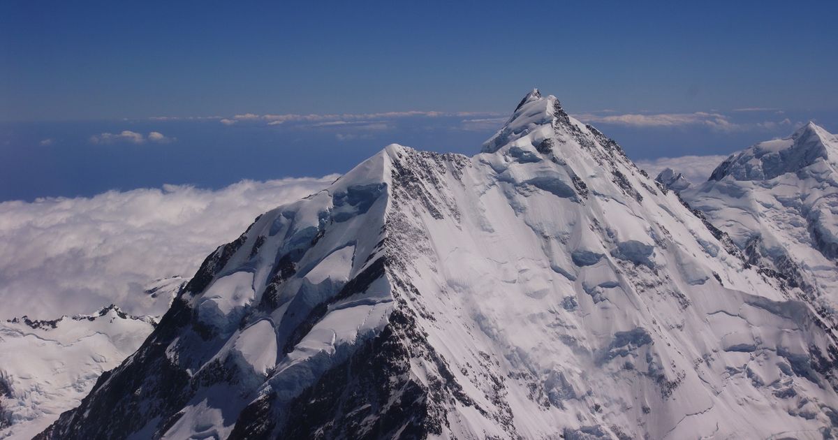 ipolska24's tweet card. Dramatyczny finał wyprawy na najwyższy szczyt Nowej Zelandii. Dwóch wspinaczy straciło życie po upadku z Aoraki / Góry …