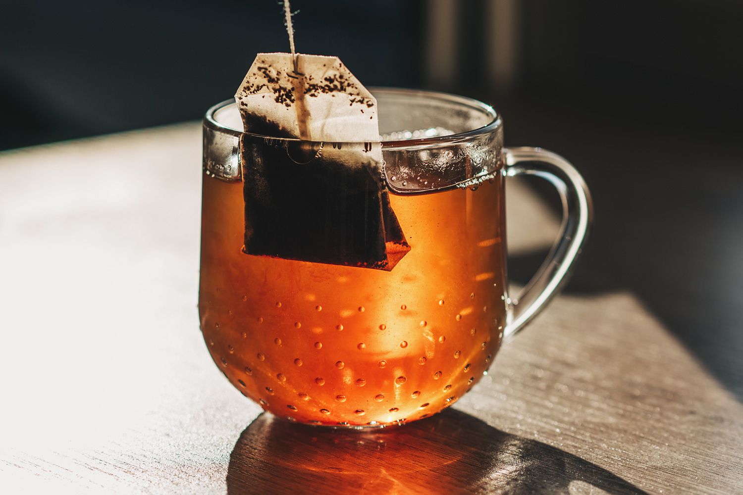 Chems_and_Chris's tweet card. A new study found that tea leaves naturally absorb heavy metals, filtering dangerous contaminants from drinking water.