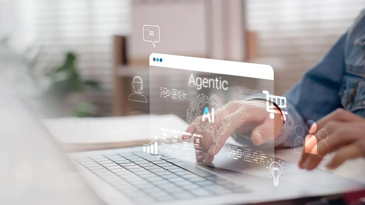 BernardMarr's tweet card. Discover the key differences between ChatGPT and generative AI. Learn how ChatGPT, fits into the broader category of generative AI and what sets it apart as a specialized tool for generating human-...