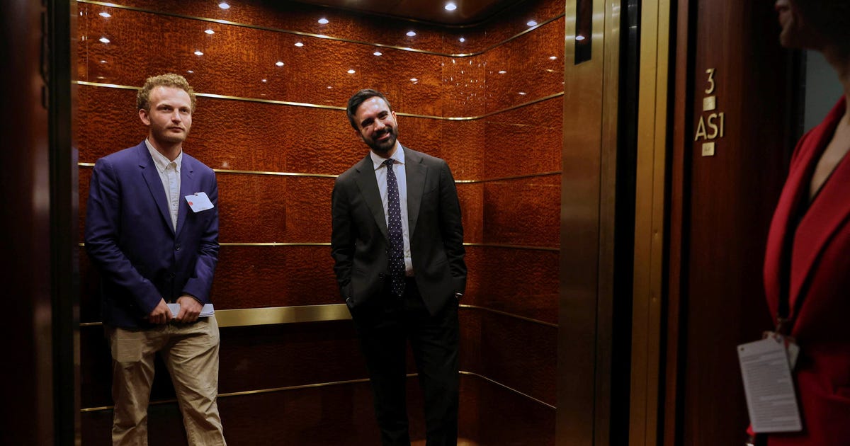 haaretzcom's tweet card. ***