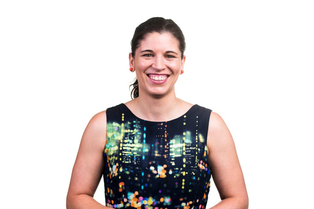 HelloStrata's tweet card. Dr Laura Crommelin of The City Futures Research Centre shares the essential findings from the “Cracks in the Compact City” report, released last week, including: why it’s not just off-the-plan...