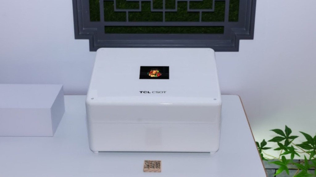 realovirtualcom's tweet card. TCL presenta pantallas OLED de alta densidad pensadas para dispositivos XR