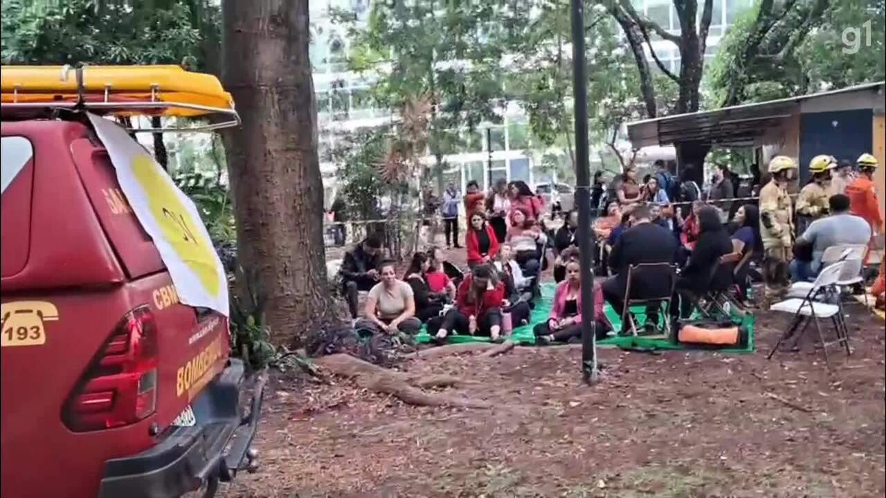 Nussabelle2's tweet card. Incêndio após explosão em subestação de energia deixa uma vítima com queimaduras e duas com intoxicação.