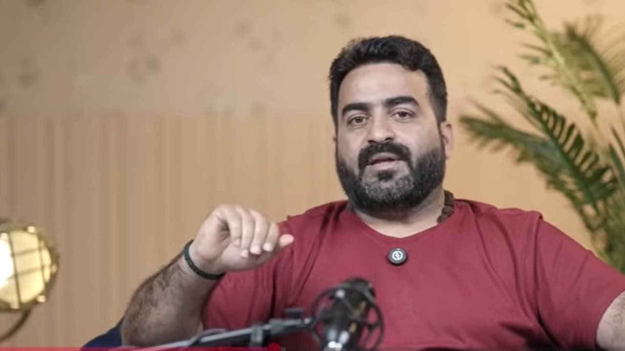 AsianetNewsSN's tweet card. ಮಾಸ್ಟರ್‌ ಆನಂದ್‌ ಅವರು ಆಧ್ಯಾತ್ಮಿಕ ವಿಷಯದ ಬಗ್ಗೆ ಮಾಹಿತಿ ಕೊಡಲು ಒಂದು ಯುಟ್ಯೂಬ್‌ ಚಾನೆಲ್‌ ಮಾಡಿದ್ದಾರೆ. ಅಲ್ಲಿ ಈ ಬಗ್ಗೆ ಅವರು ಮಾತನಾಡುತ್ತಿರುತ್ತಾರೆ. ಆ ವೇಳೆ ಗೋಕರ್ಣದಲ್ಲಿ ನಡೆದ ಘಟನೆಯನ್ನು, ಅನುಭವವನ್ನು ಅವರು ಹಂಚಿಕೊಂಡಿದ್ದಾರೆ....