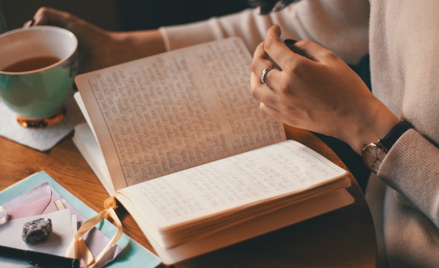 IntrovertDear's tweet card. Looking back on all those years I spent thinking I was different and wondering what was wrong with me, I wish I knew then what I know now.