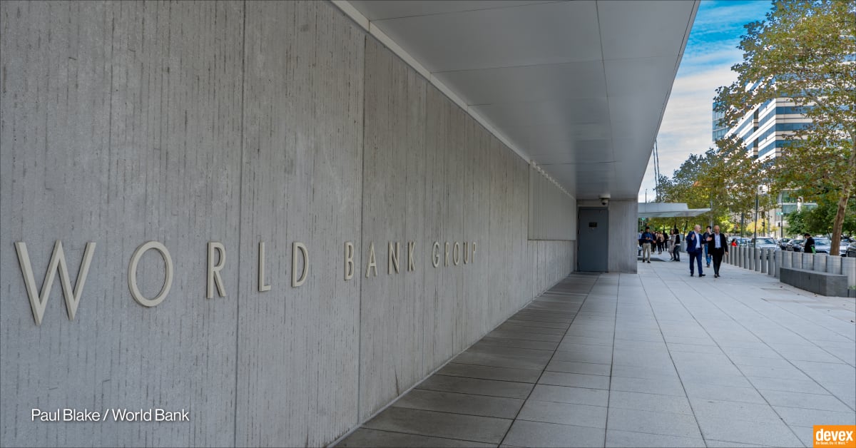 AbayomiAkinbo's tweet card. Short-term consultants make up roughly 25% of the World Bank' workforce, and the bank said it has become overly reliant on that "contingent workforce."