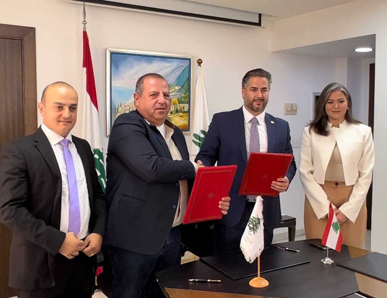 DigiWebllc's tweet card. The Lebanese Ministry of Economy and Trade has signed an MOU (Memorandum of Understanding) with DigiWeb LLC, Choueh Law Firm, and the Lebanese Association for Digital transformation to introduce...