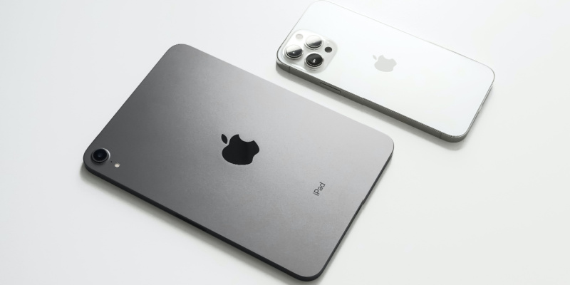 SpiceworksNews's tweet card. The US Justice Department and 15 states sued Apple over accusations of creating an illegal monopoly in the smartphone market. Find out more.