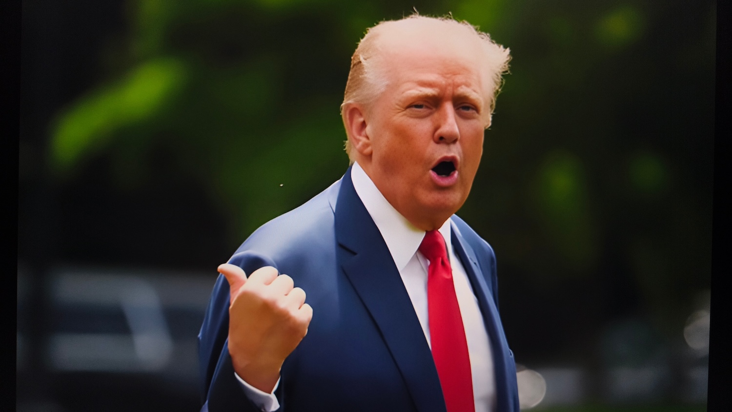 TransForm_Alert's tweet card. Two proposals from the Trump DOT would eliminate a federal mass transit fund and make it harder for states to allocate funding to transit projects.