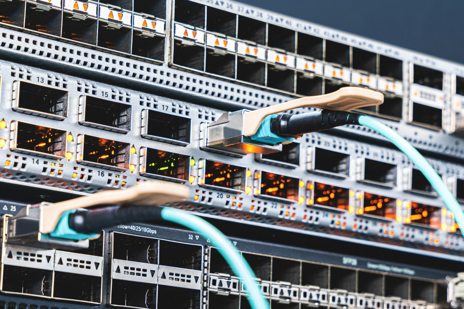 comss's tweet card. Microsoft объявила о полном отказе от поддержки WINS после Windows Server 2025. Сервис будет удалён из будущих версий Windows Server после ноября 2034 года. Администраторам рекомендуется заранее...