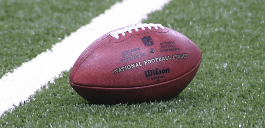 LoneStarPrepsTX's tweet card. TX Prep Varsity has updated our list of the top high school football players by position. Find out who made the cut! Football Articles | Latest News…