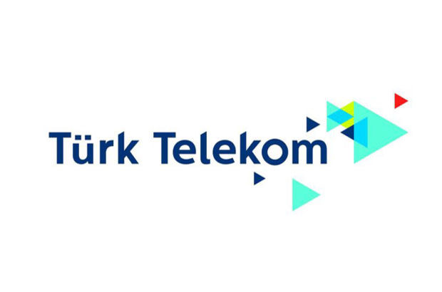 Techlovers_com's tweet card. *Teknik bir arızadan dolayı bu haberi yeniden paylaşıyoruz. Türkiye’deki hanelerin %56’sının internet altyapısını karşılayan Türk Telekom’un internet altyapısı, yarım saat önce Tü…