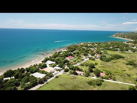 onbekendgebruik's tweet card. Treasure Beach Jamaica - Hurricane Melissa 2025