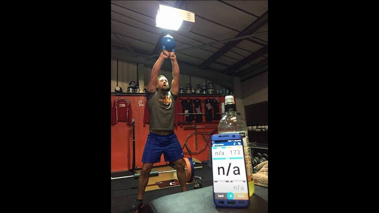 CompoundFit's tweet card. Jason 6 Week Transformation