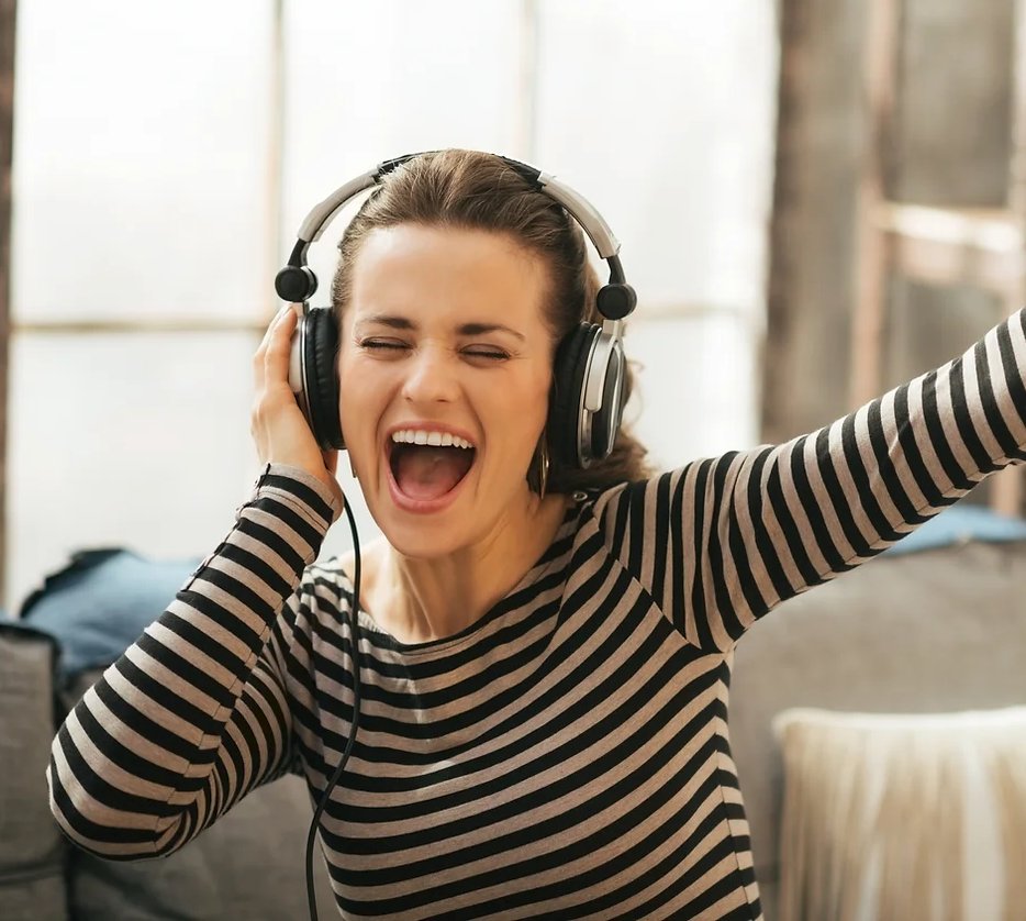 valbastien's tweet card. Choosing the right singing teacher is a crucial step for anyone looking to improve their voice, whether you're a beginner or an experienced vocalist. The perfect instructor will not only teach you...