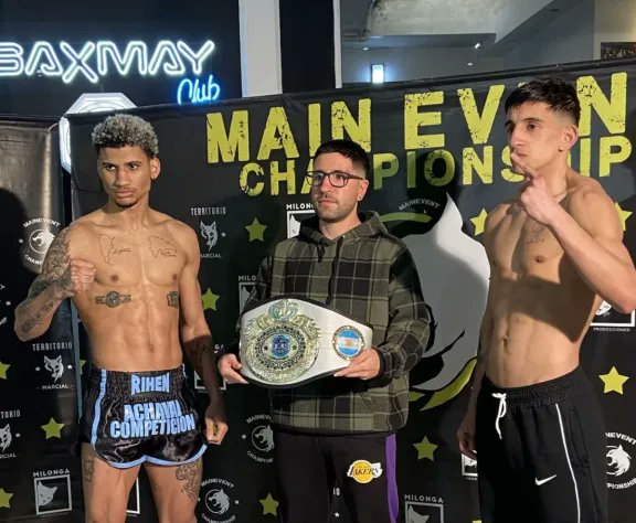 cronicacrd's tweet card. El kickboxer profesional de Comodoro Rivadavia, Antonio "La Mantarraya" Guzmán, peleará este sábado 23 de agosto en Buenos Aires en el “Main XX Night of Champions” frente a Tomás Pilotti integrante...