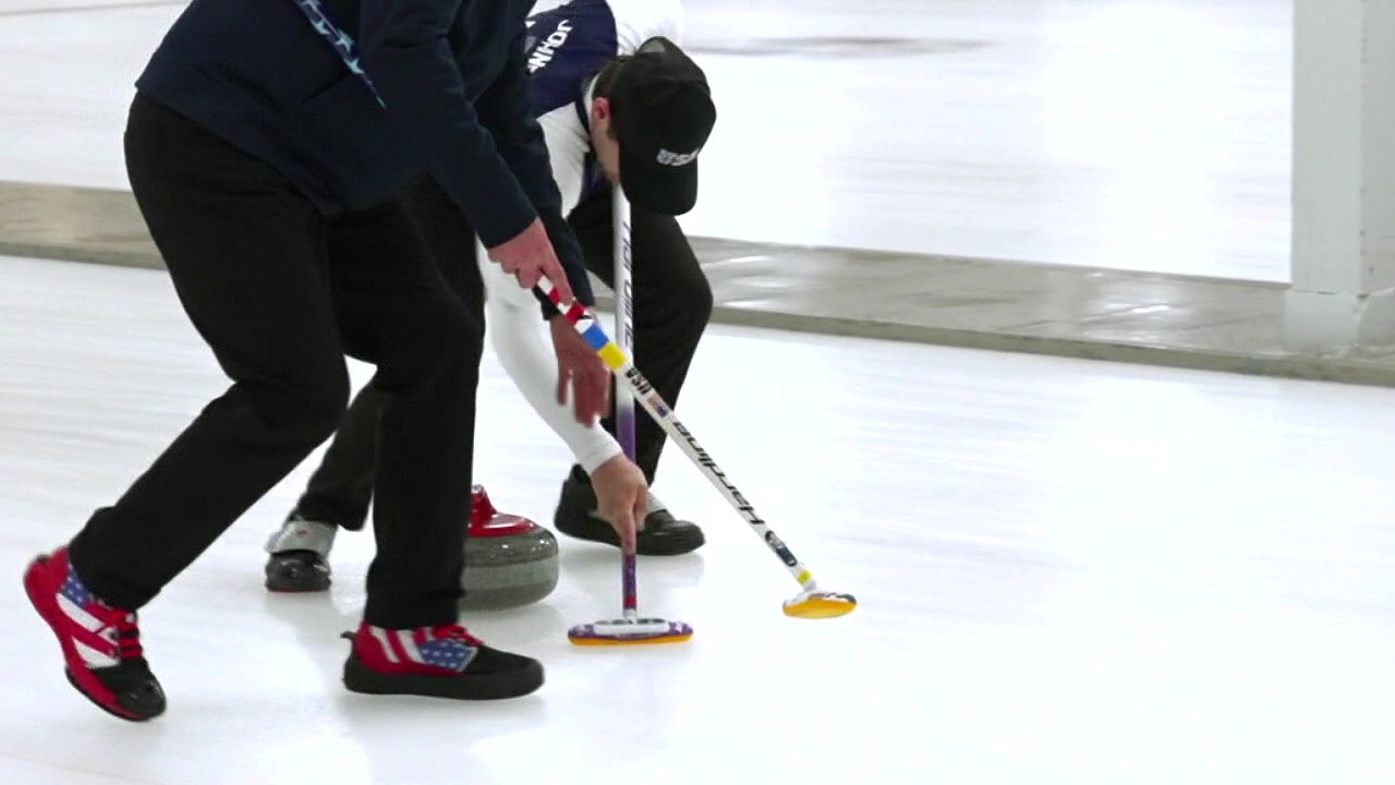FOX9's tweet card. On Sunday in Blaine, newcomers had an opportunity to learn some secrets of the sport of curling, from Four Seasons Curling Club founding member Jose Chapa.