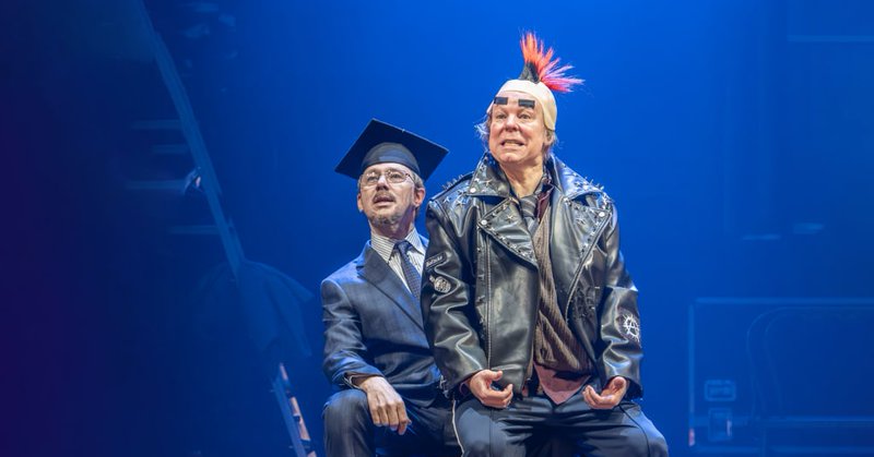 Tweet card summary image