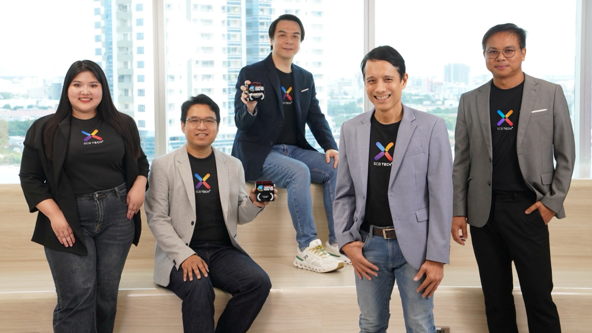 BTimes_ch3's tweet card.  บริษัท เอสซีบี เทคเอกซ์ จำกัด (SCB TechX) บริษัทเทคโนโลยีภายใต้กลุ่มเอสซีบีเอกซ์ เดินหน้าสร้างนวัตกรรมอย่างต่อเนื่อง ล่าสุดคว้า 2 รางวัลใหญ่ระดับเอเชียจากเวที Asian Technology Excellence Awards 2025...