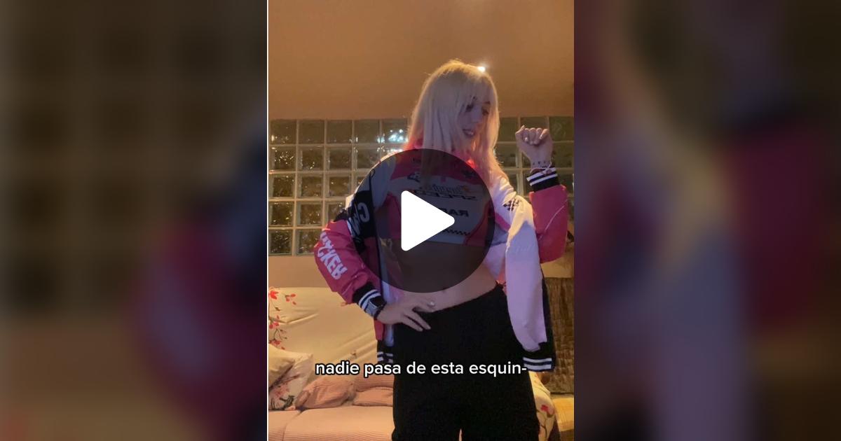 RubySkyy9's tweet card. 77 me gusta, 11 comentarios. "Os dejo las referencias en los comentarios <3"