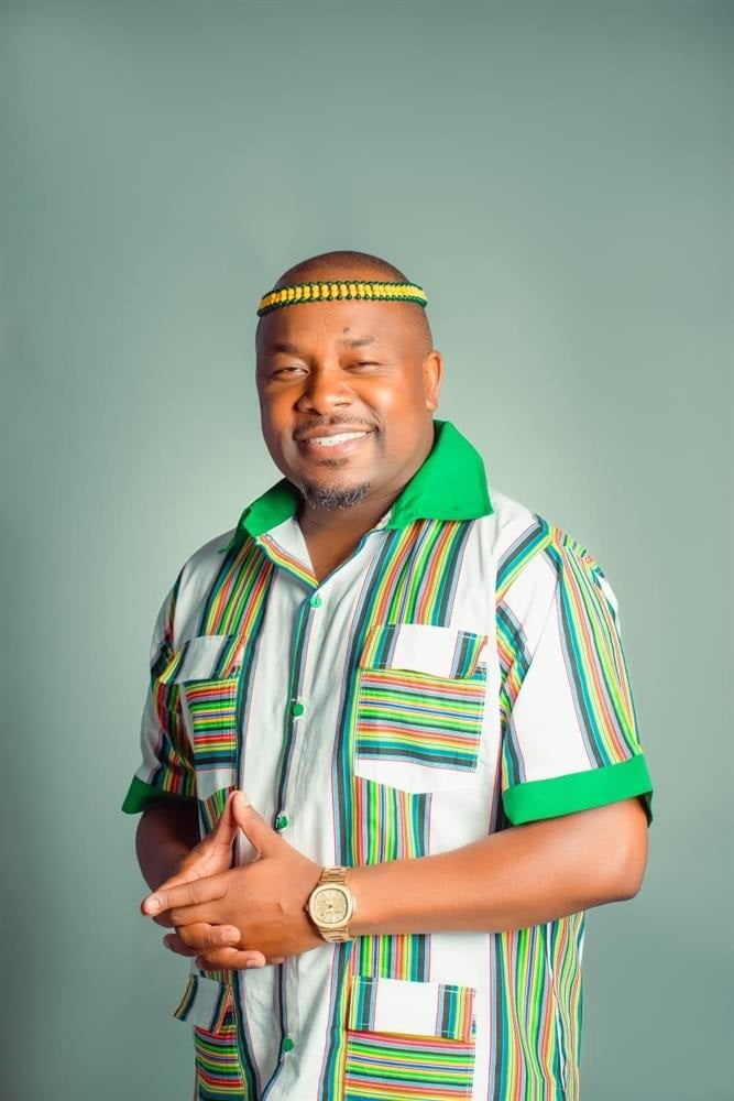 DailysunCelebs's tweet card. Venda rapper Tzafenda, from Soshanguve, is making waves with his unique style, earning major award nominations and performing on big stages.