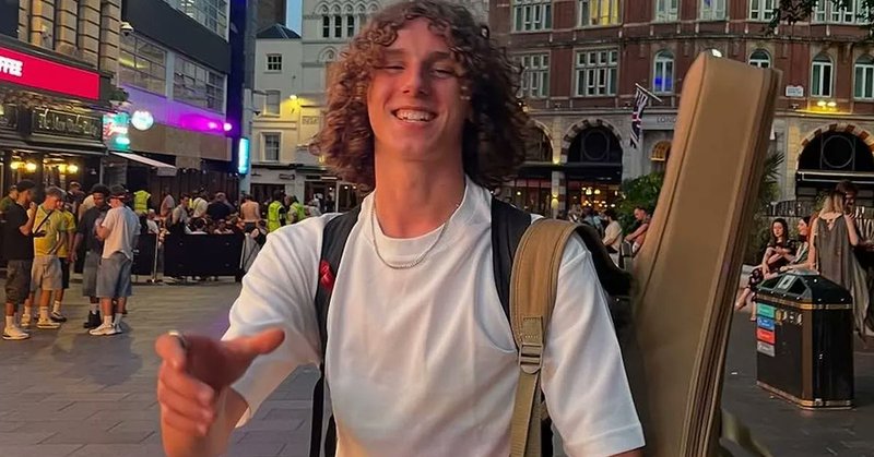 Tweet card summary image