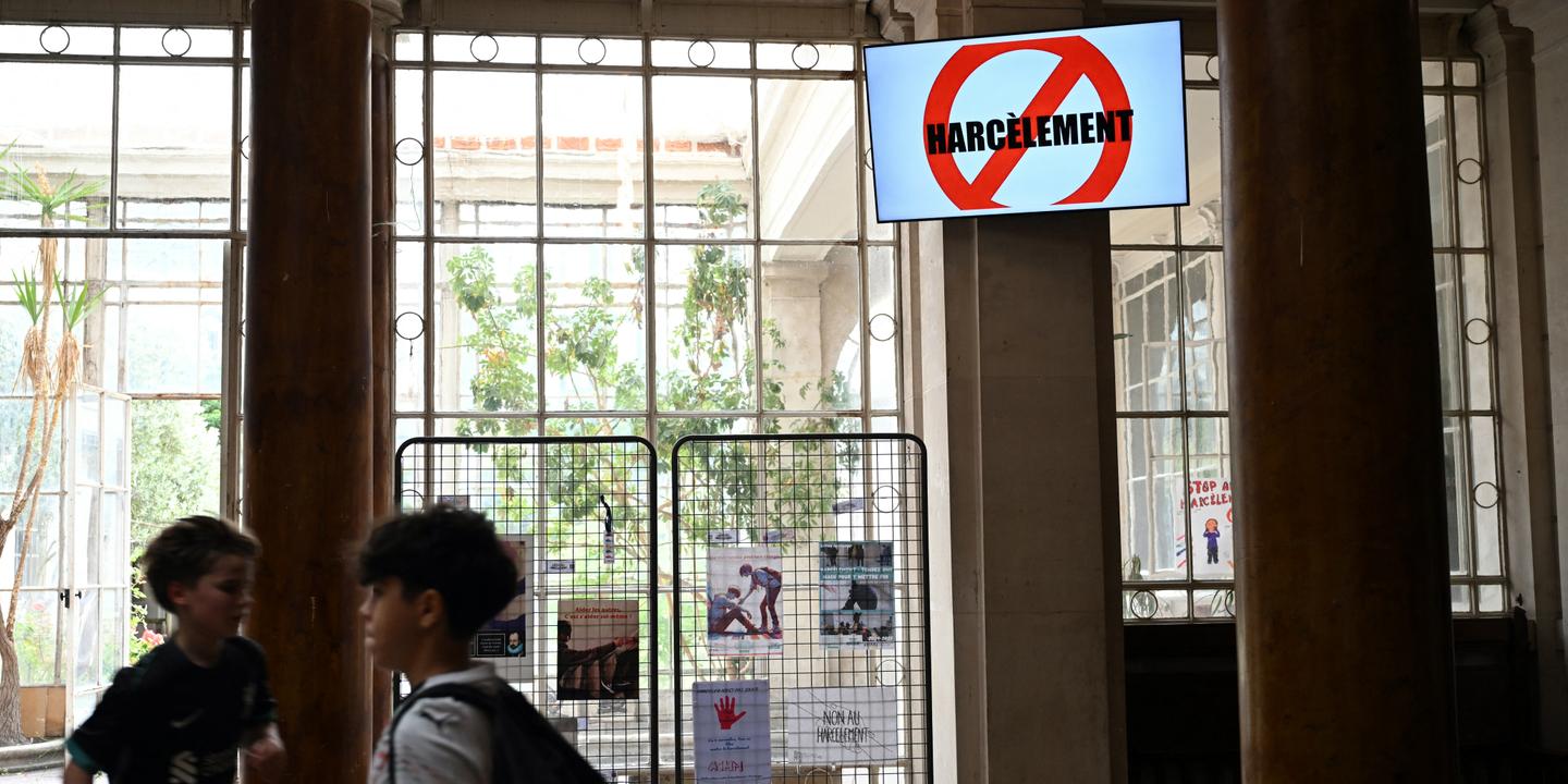 TaraWelles3's tweet card. Une série d’indicateurs montre une nette dégradation, avec des enseignants souvent pris pour cibles. La relation avec les parents, notamment, se tend.