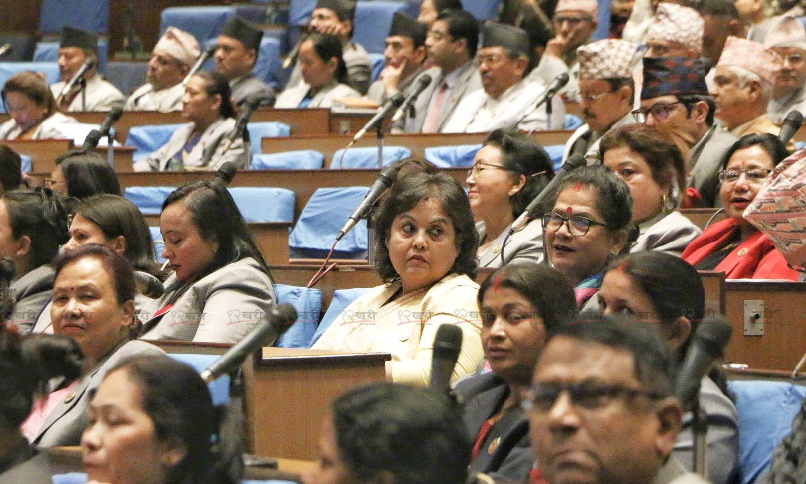 hello_acharya's tweet card. काठमाडौं । सत्तारूढ दल नेपाली कांग्रेसकी सांसद मञ्जु खाँण संसद् बैठकमा उपस्थित भएकी छन् ।  नक्कली भुटानी शरणार्थी प्रकरणमा पूर्व गृहमन्त्री समेत रहेका श्रीमान् बालकृष्ण खाँण पक्राउ परेपछि उनी...