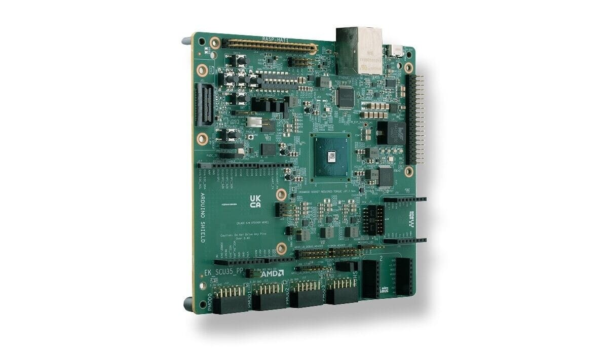 hardfanaticos's tweet card. AMD presenta el kit de evaluación Spartan UltraScale+ SCU35, con FPGA SU35P, bajo consumo y compatibilidad con Vivado y Vitis.