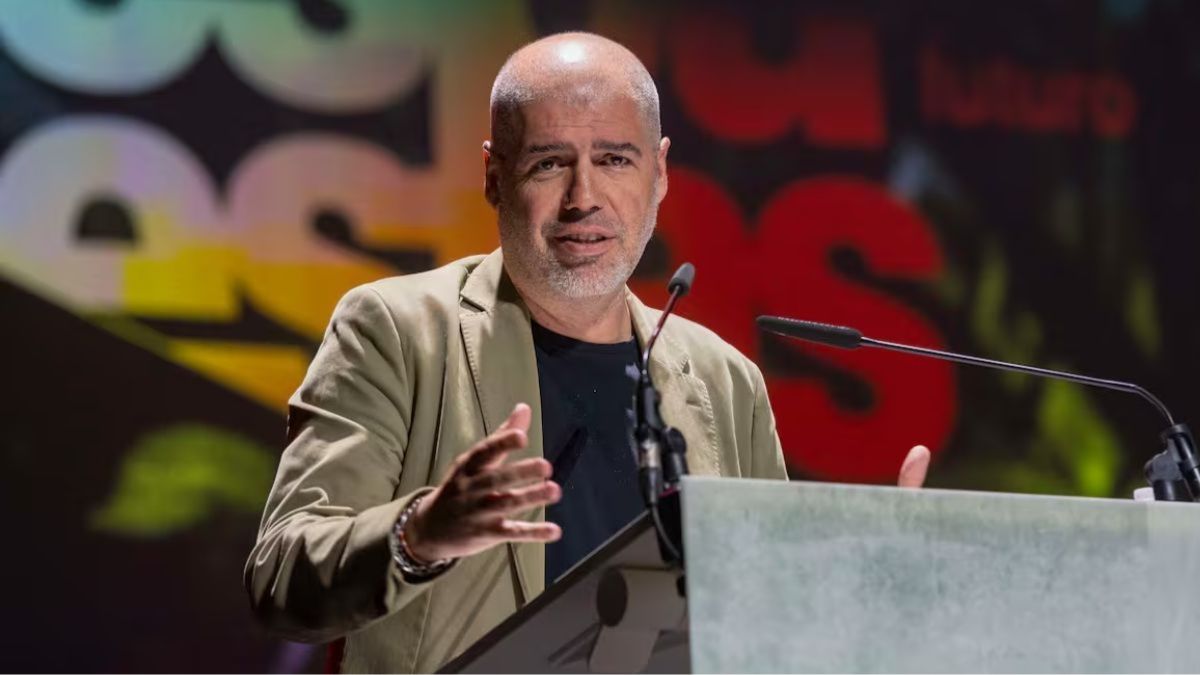 ccoo_indra's tweet card. El sindicato de Unai Sordo ha solicitado al ministerio de Yolanda Díaz que tome la iniciativa y cambie la norma si la negociación con la patronal (CEOE) sigue estancada.