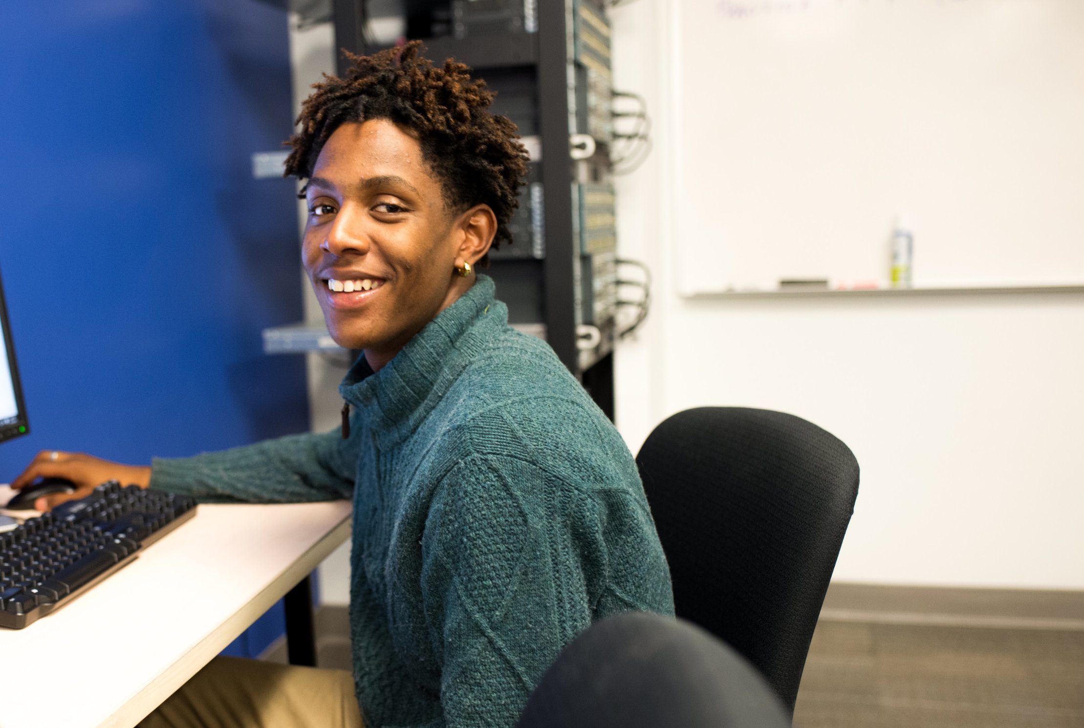 YearUpUnited's tweet card. Learn how Year Up United helps employers close skills gaps and build strategic talent pipelines through proven internship-to-hire models and strategic HR solutions.