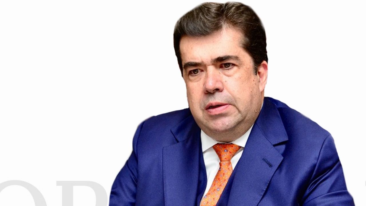 PedrohacesO's tweet card. Los cuatro años de construcción del Tren Maya generarán empleos necesarios para poner al país en las vías de la recuperación