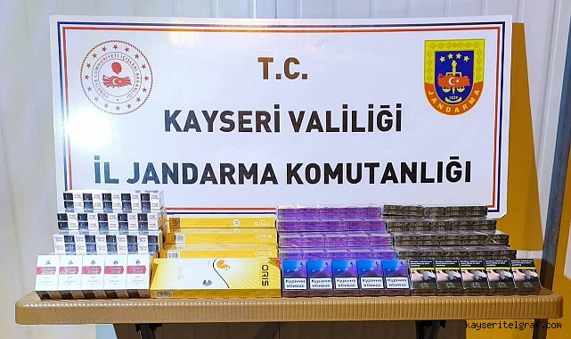 kayseritelgraf's tweet card. Pınarbaşı'daki yol kontrolünde 750 paket kaçak sigara ele geçirildi