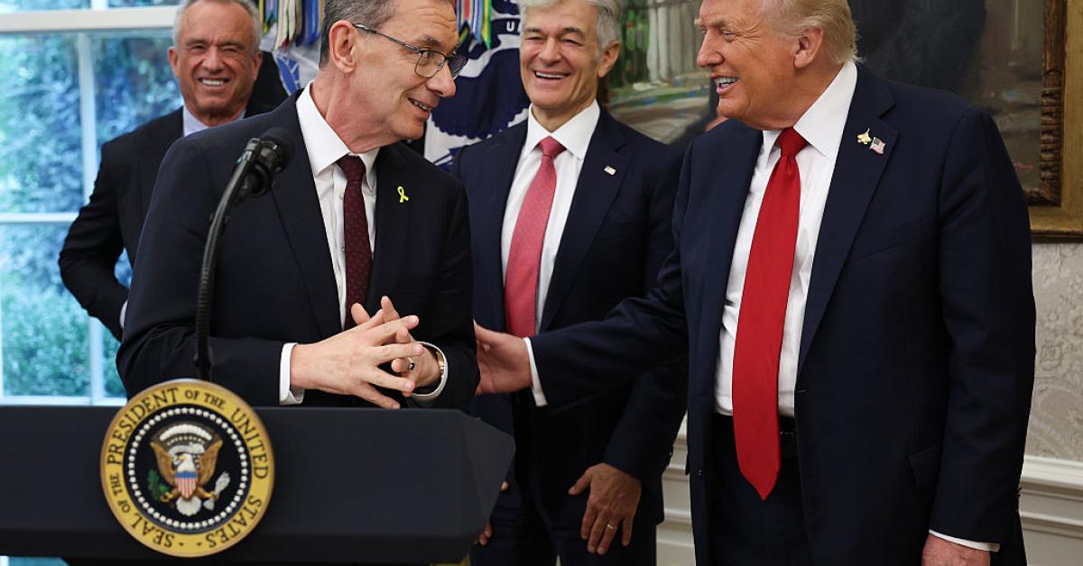 JustTheNews's tweet card. More than a year after its promised deadline to investors, drugmaker puts alarming results in federal government's "virtual filing cabinet" and touts absolute difference of 0.32% for non-elderly...