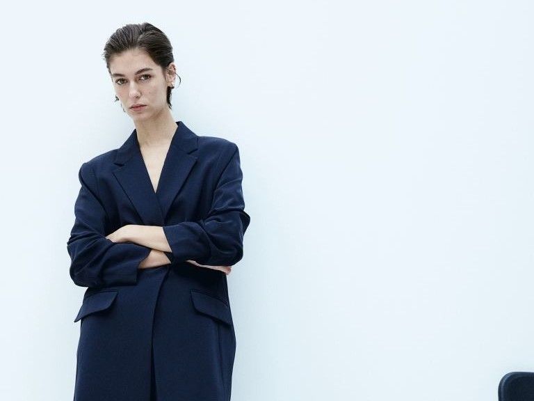 stilo_es's tweet card. Cómo convertirnos en las mejor vestidas de la oficina todos los días del año.